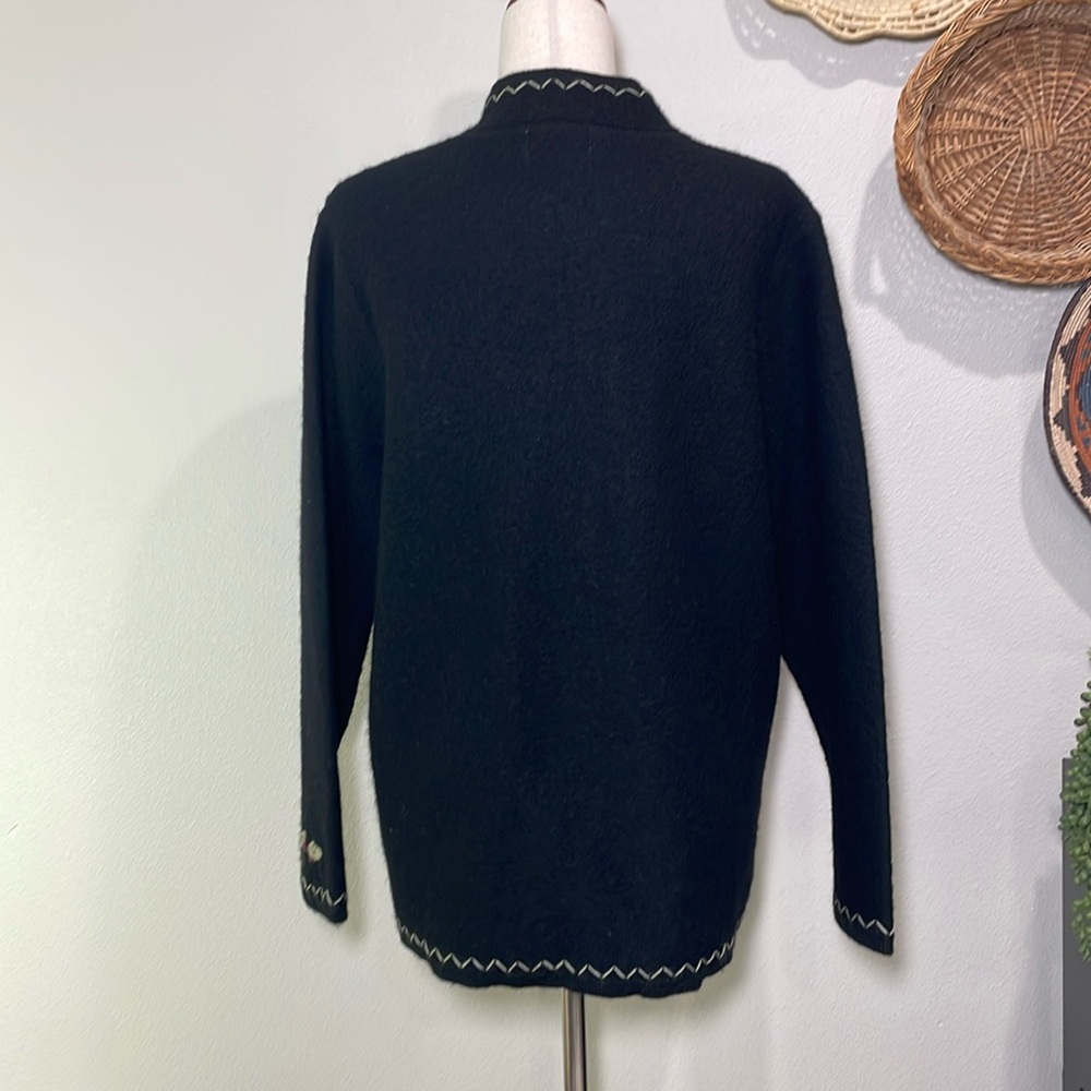Stunning Wool Embroidered Floral Sweater Jacket Coat Cardigan Overlay SizeMedium - Picture 5 of 16
